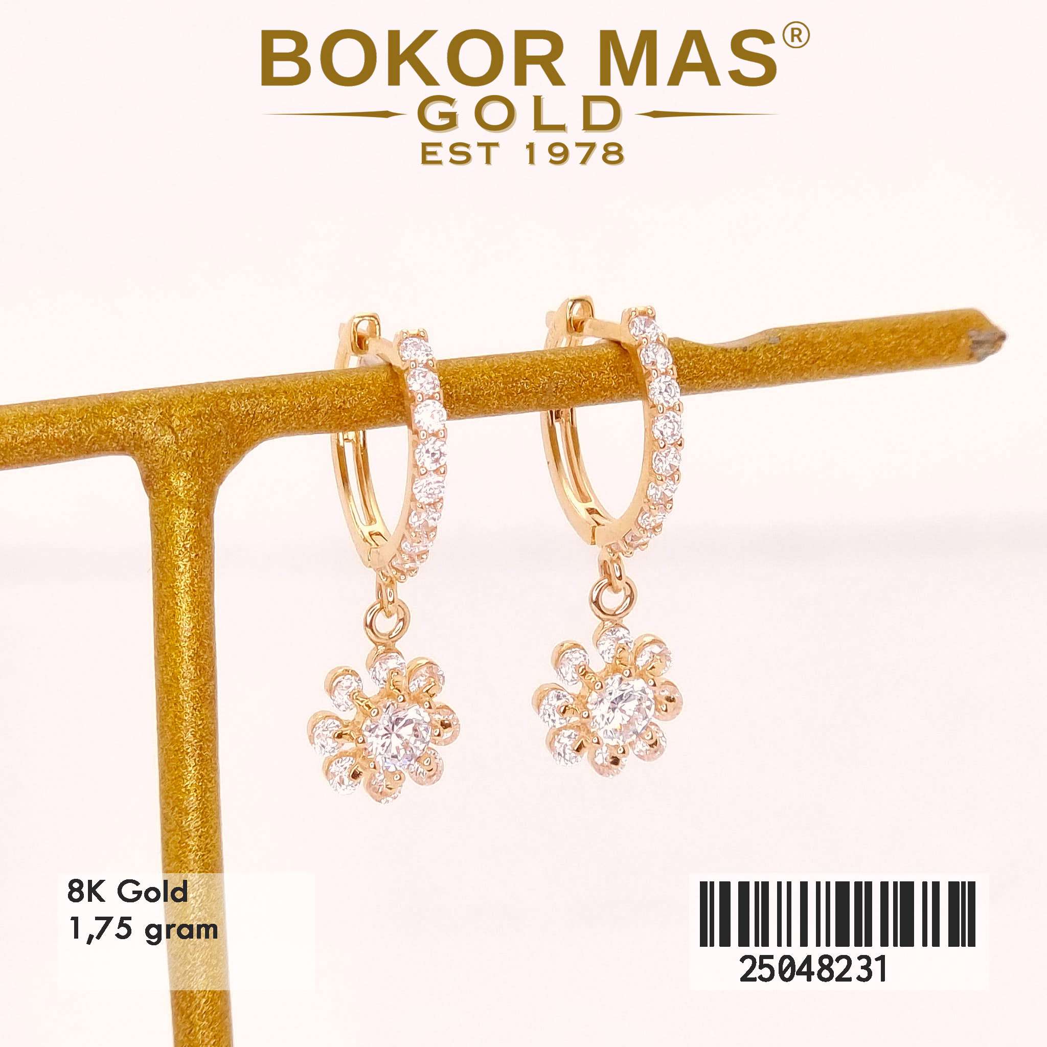 Anting Klip Gantung Variasi Permata - 25048231 - 8K