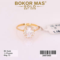 Cincin Emas Variasi Batu Putih - 24075465 - 8K